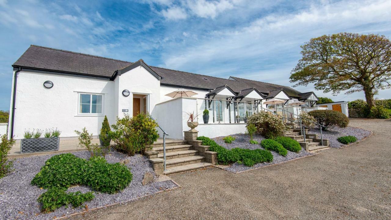 Lastra Farm Hotel Amlwch エクステリア 写真